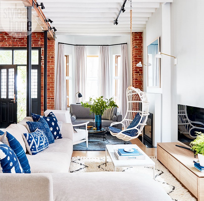 A fresh and stylish Toronto home with a coastal industrial flair!