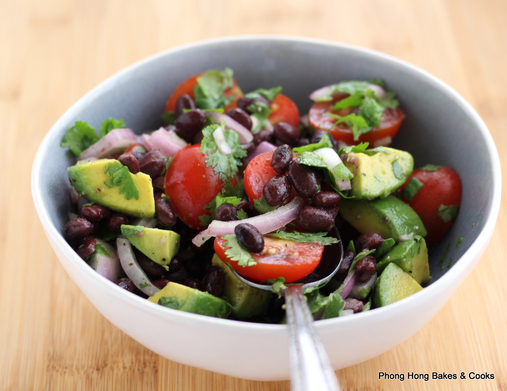 Phong Hong Bakes and Cooks! Avocado, Black Bean and Tomato Salad
