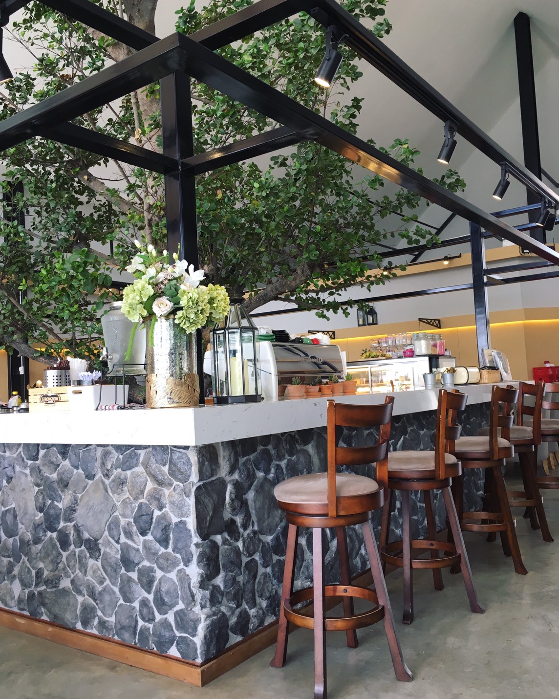 Quay Side Cafe & Eatery (คีย์ไซต์) กาแฟหลักร้อยวิวหลักล้าน