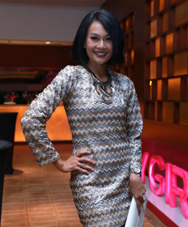 Lari dan Yoga, Rahasia Endhita dalam Merawat Kecantikan Wajah Lari dan Yoga, Rahasia Endhita dalam Merawat Kecantikan Wajah
