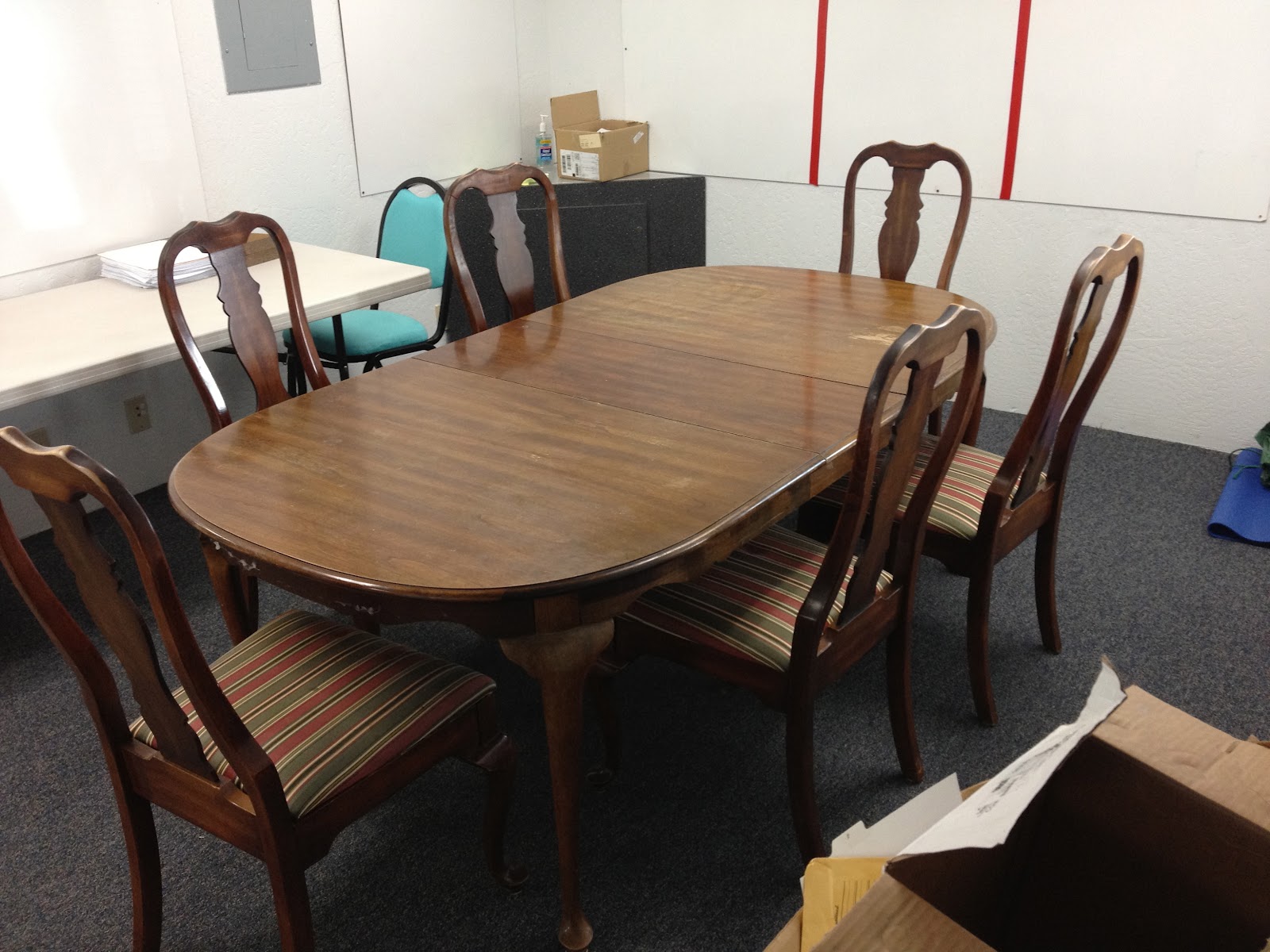 Anne with an 'e' Modern Queen Anne Table