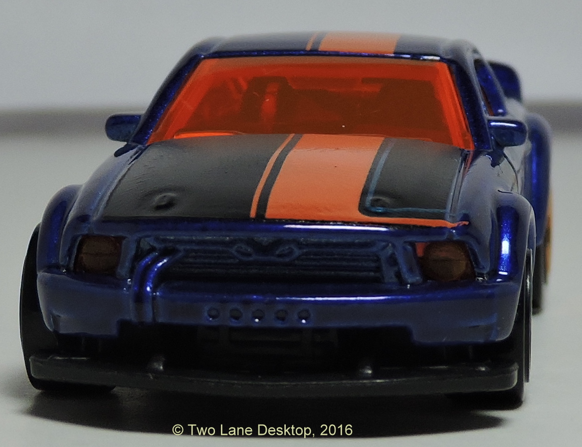 Hot Wheels Custom 2005 Ford Mustang GT