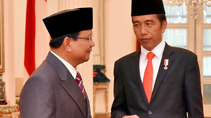 Ketum PPP Bocorkan Cawapres Jokowi: Bukan Mahfud, Bukan Moeldoko Ketum PPP Bocorkan Cawapres Jokowi: Bukan Mahfud, Bukan Moeldoko