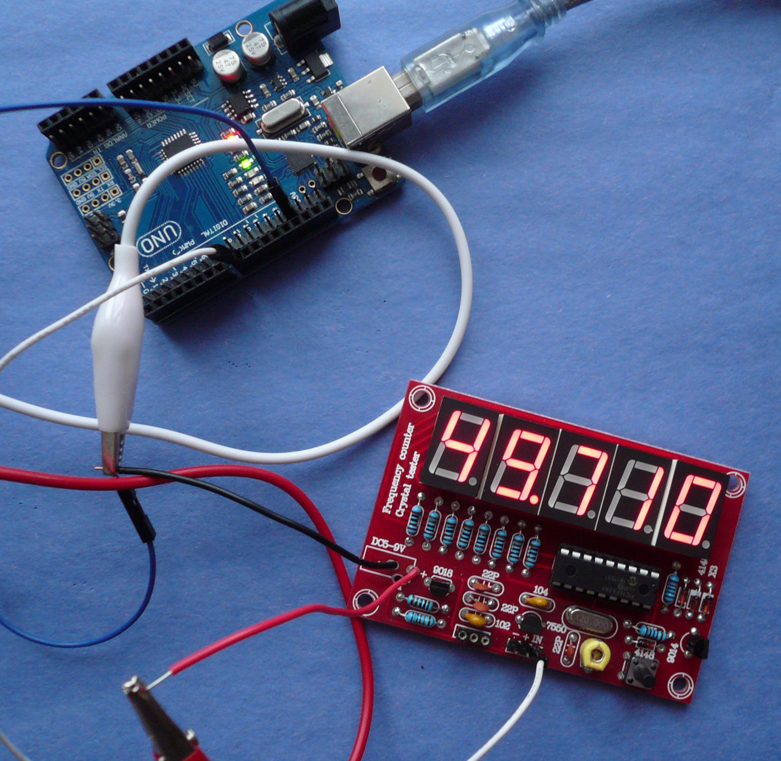 Électronique en amateur Kit fréquencemètre et testeur de quartz