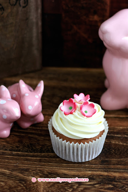 pink flower cupcakes