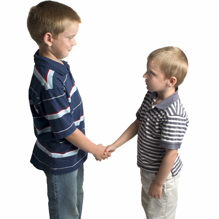 3 Manfaat Melatih Anak Meminta Maaf ~ Psikologi Anak