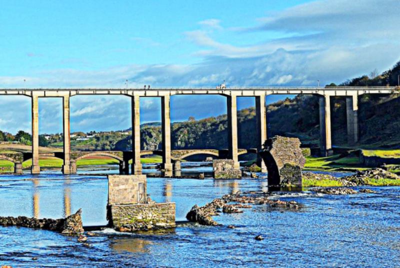 Portomarín: Portomarín: Restos del poblado medieval.