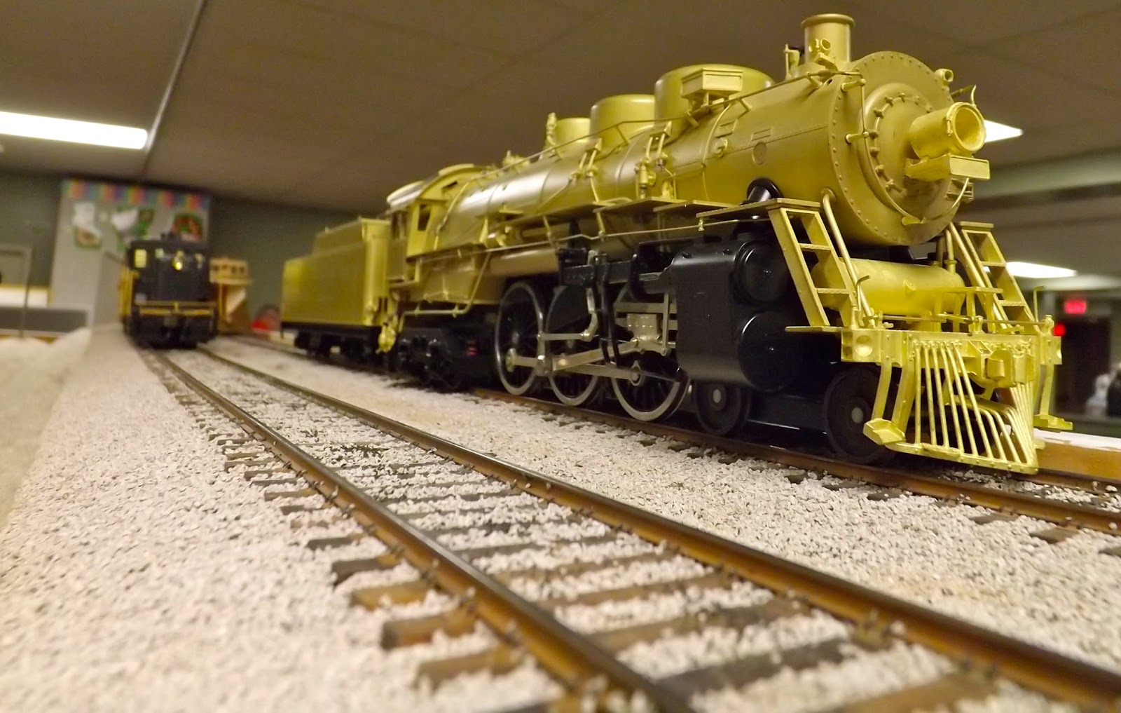 Winnipeg Model Railroad Club Winnipeg Model Railroad Club members show