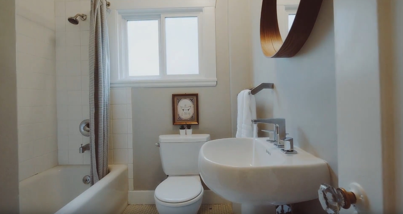 20 Photos vs. 869 Aileen St, Oakland, CA Home Interior Design Tour