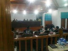 Bupati Jawab Tanggapan Legislator Tentang Temuan Dan Capaian Pembangunan Kep.Selayar Bupati Jawab Tanggapan Legislator, Tentang ,Temuan, Dan ,Capaian ,Pembangunan, Kep.Selayar