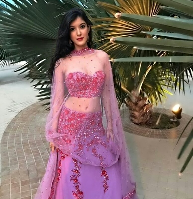 Shanaya Kapoor Latest Photos, Images, Wallpapers HD | Shanaya Kapoor