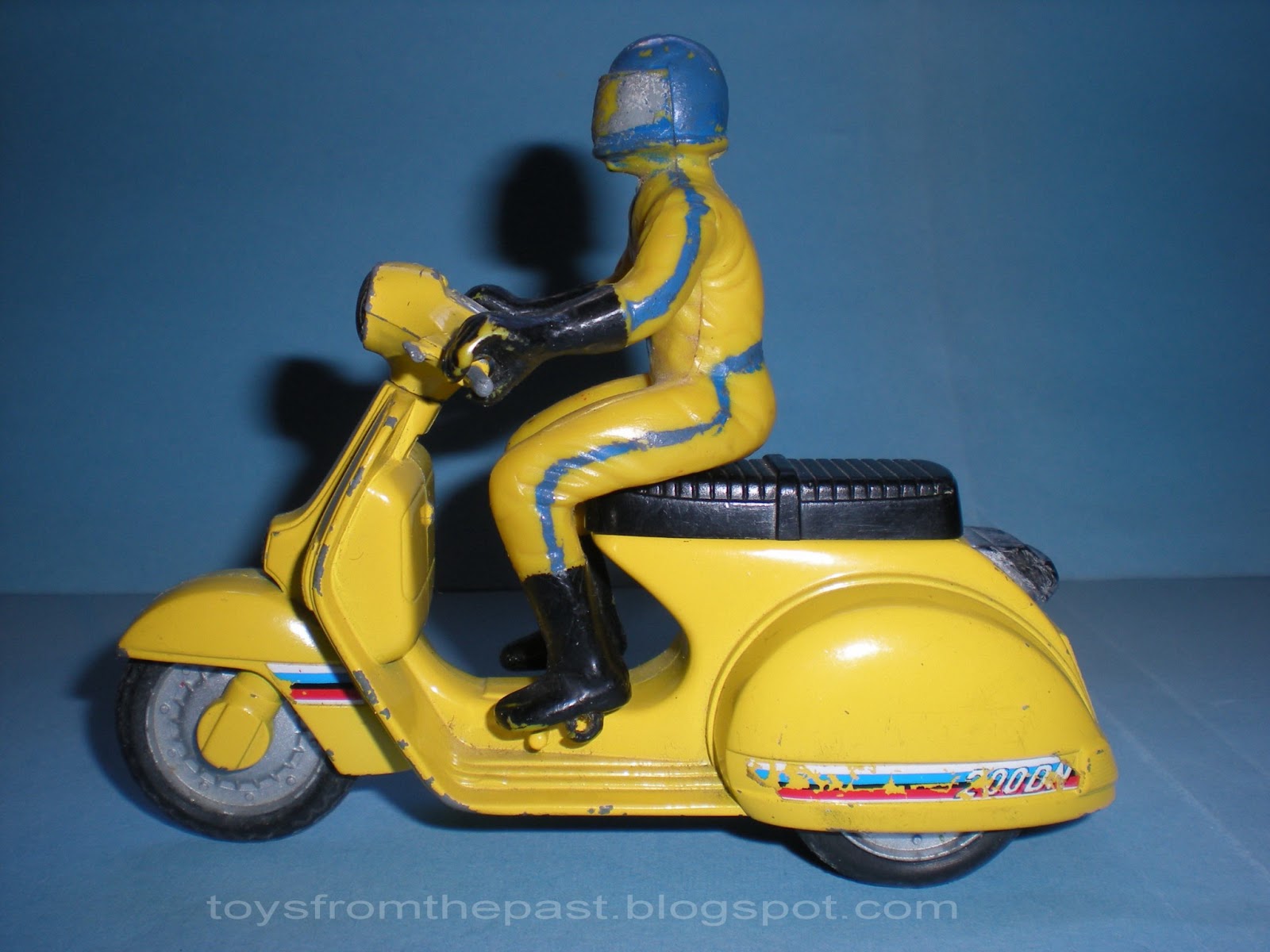 Toys from the Past 269 MIRA VESPA 200 DN (ref. 809) (Around 1984)