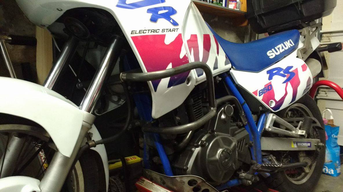 MotoRecycle Tour Préparation Protections/Crashbars DR 650 RSE