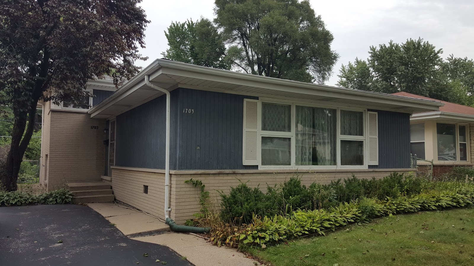 The Chicago Real Estate Local Clients close great home in Evanston