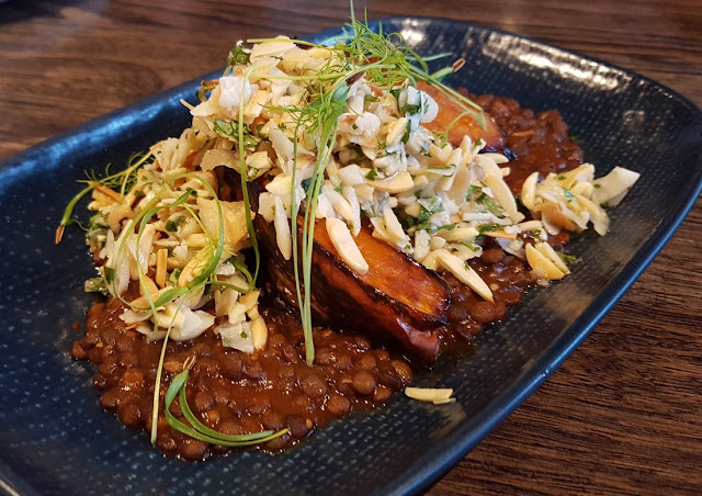 Queen of the South, Prahran, mole amarillo Queen of the South, Prahran, mole amarillo