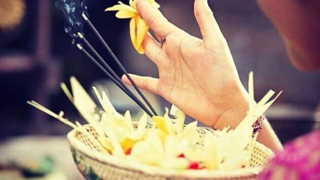 Cara Sembahyang Agama Hindu Secara Umum Mutiara Hindu