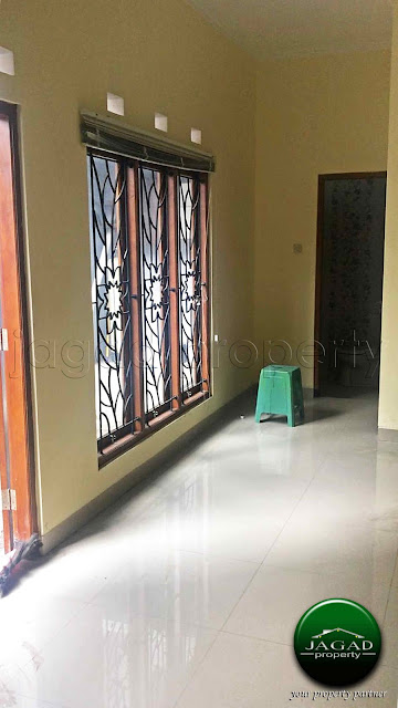 Rumah dalam Perum di jalan Damai Rumah dalam Perum di jalan Damai