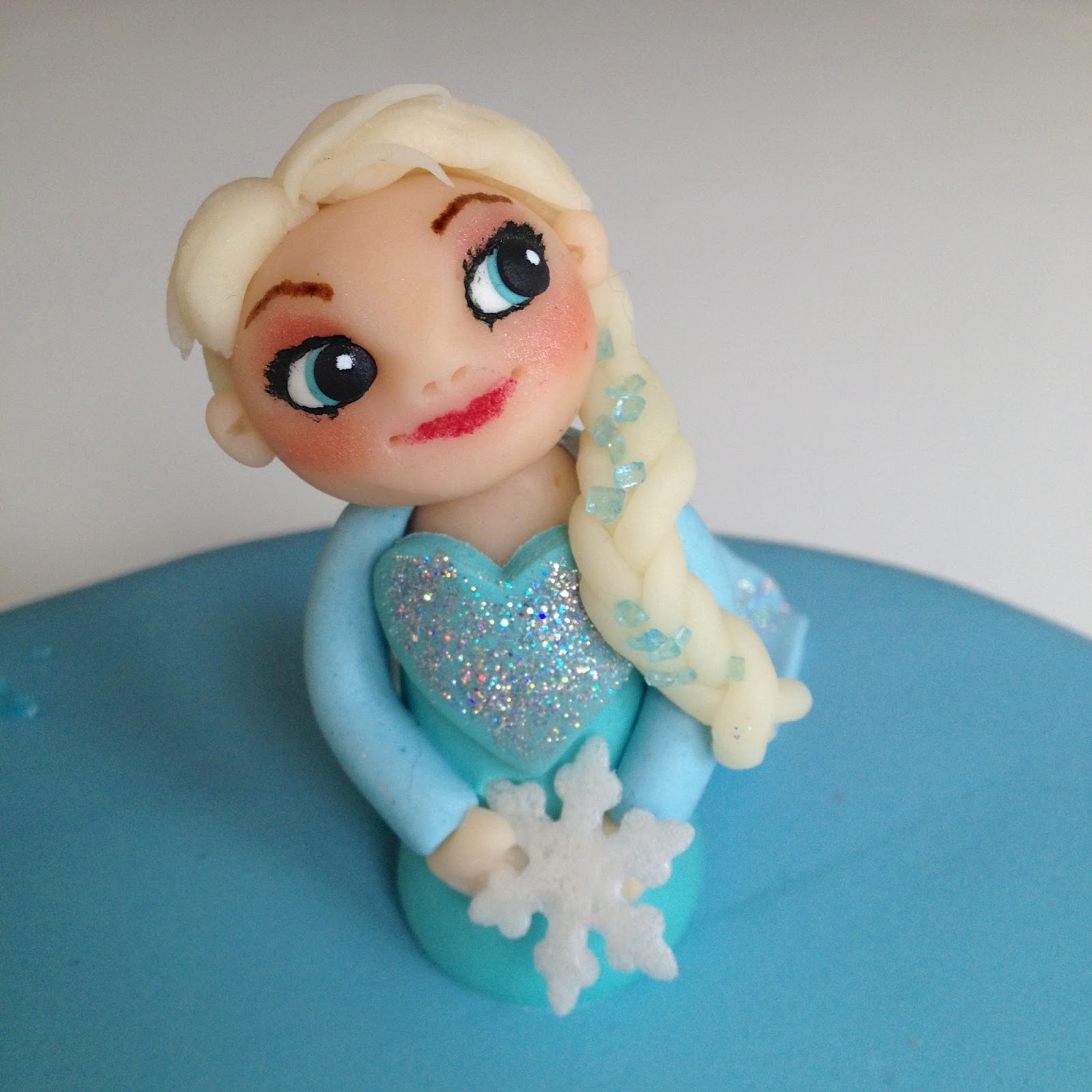 Petran kakkumuru Frozen Elsa kakku