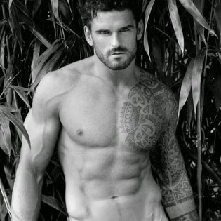 The Randy Report: Rugby Star Stuart Reardon 2015 Calendar