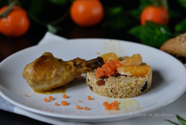 Pollo En Salsa De Mandarina Con Bulgur Y Uvas Pasas.
