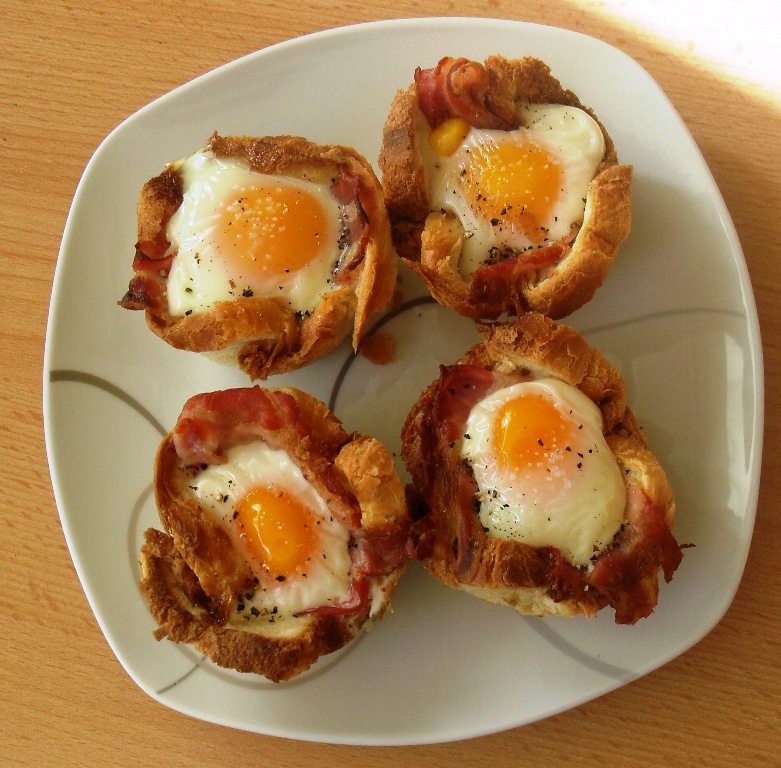 Sanna´s Hexenküche: Toastmuffins mit Ei &amp; Speck