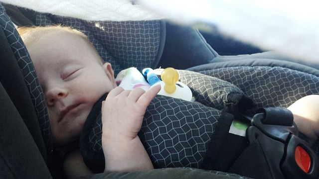 Das Baby schreit IMMER im Autositz