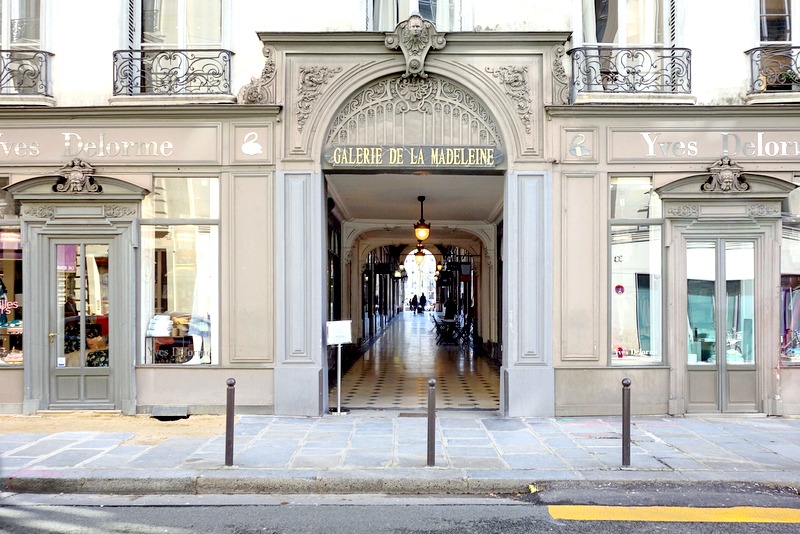 Paris Galerie de la Madeleine, atmosphère surannée, élégance préservée de l'un des passages Paris Galerie de la Madeleine, atmosphère surannée, élégance préservée de l'un des passages