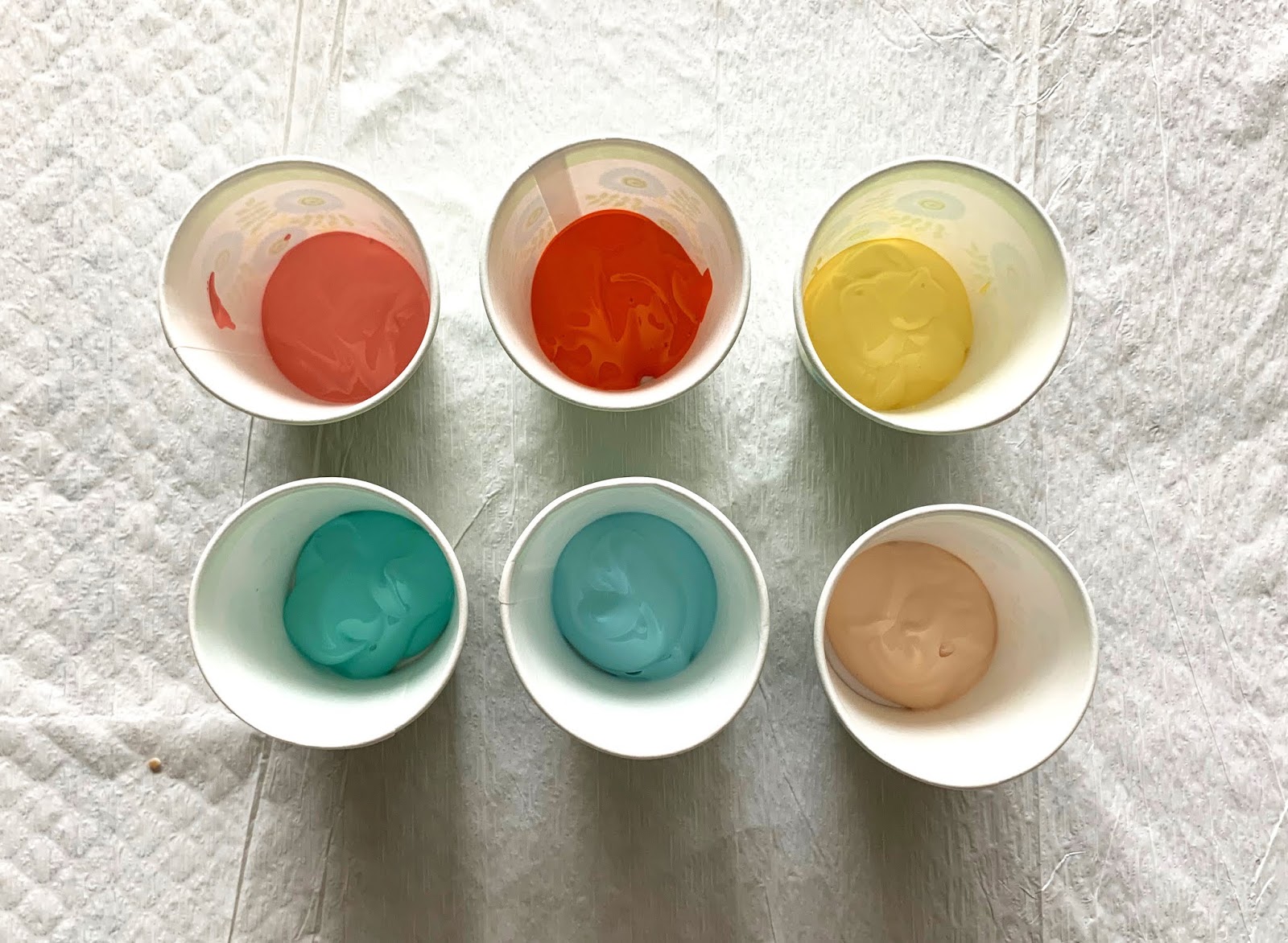 Vikalpah How to paint pour using acrylic paint and Mod Podge on wood panel