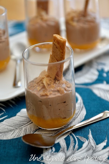 Verrine crème d'abricot "les 4 saisons"-mousse pralinée