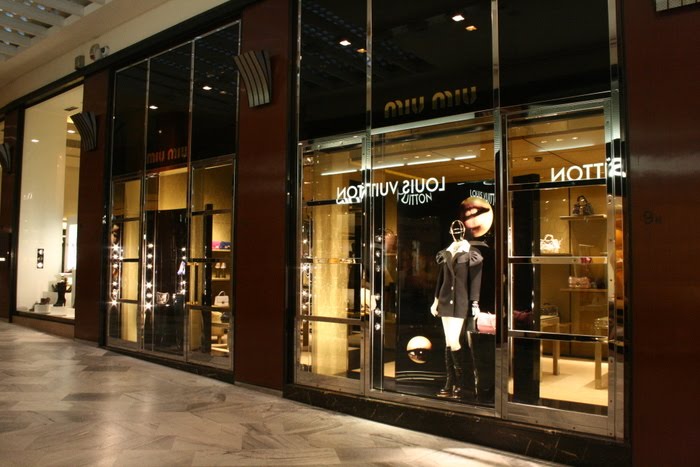 The Shophopper: Luxury shopping in Bologna: when shopping malls get ...