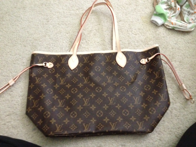 Purse Princess: Replica Louis Vuitton Monogram Neverfull MM from Bevan