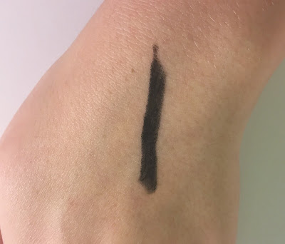 Make Up For Ever Aqua XL Eye Pencil swatch Make Up For Ever Aqua XL Eye Pencil swatch