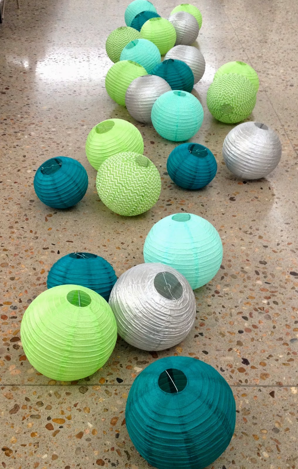 DIY Why Spend More Paper lantern garland