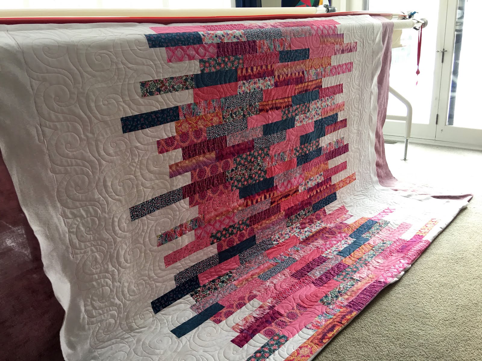 Grace and Peace Quilting Meet In the 中 Middle 中 by Quilter Bonnie