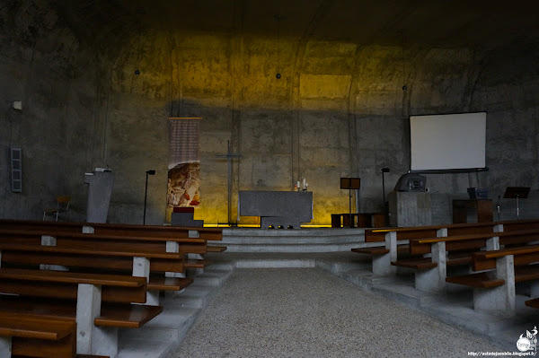 Nevers - Eglise Sainte-Bernadette du Banlay, Part. 2<br /> Architectes: Claude Parent, Paul Virilio (Architecture Principe)<br /> Avec Odette Ducarre (maquette des vitraux), Morice Lipsi (Mobilier) Construction: 1963 - 1966 Nevers - Eglise Sainte-Bernadette du Banlay, Part. 2<br /> Architectes: Claude Parent, Paul Virilio (Architecture Principe)<br /> Avec Odette Ducarre (maquette des vitraux), Morice Lipsi (Mobilier) Construction: 1963 - 1966