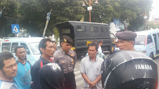 aksi Demo Pada Saat Kegiatan FKN 2017 Demo Pada Saat Kegiatan FKN 2017