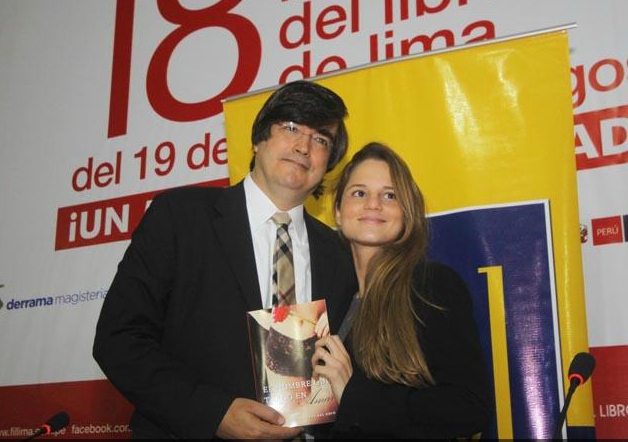 Zien Mil Mitos Silvia Núñez del Arco presentó su tercer libro junto a