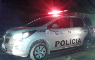 FEMINICÍDIO: HOMEM MATA EX-MULHER A GOLPE DE FACA FEMINICÍDIO: HOMEM MATA EX-MULHER A GOLPE DE FACA