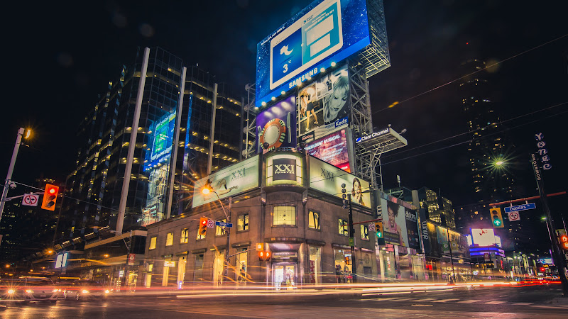 Night Life in Toronto HD