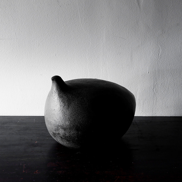 galerie half showroom.