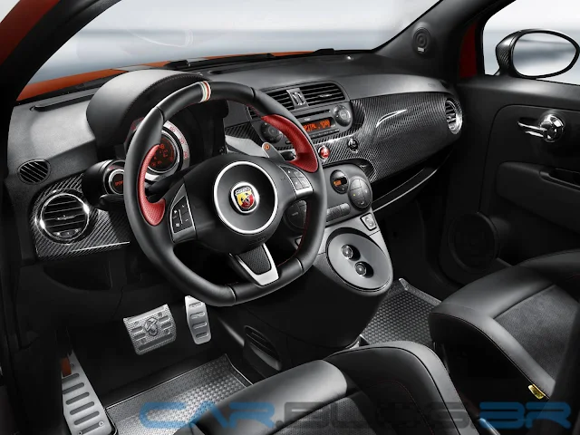 Fiat 500 Ferrari Tributo - interior