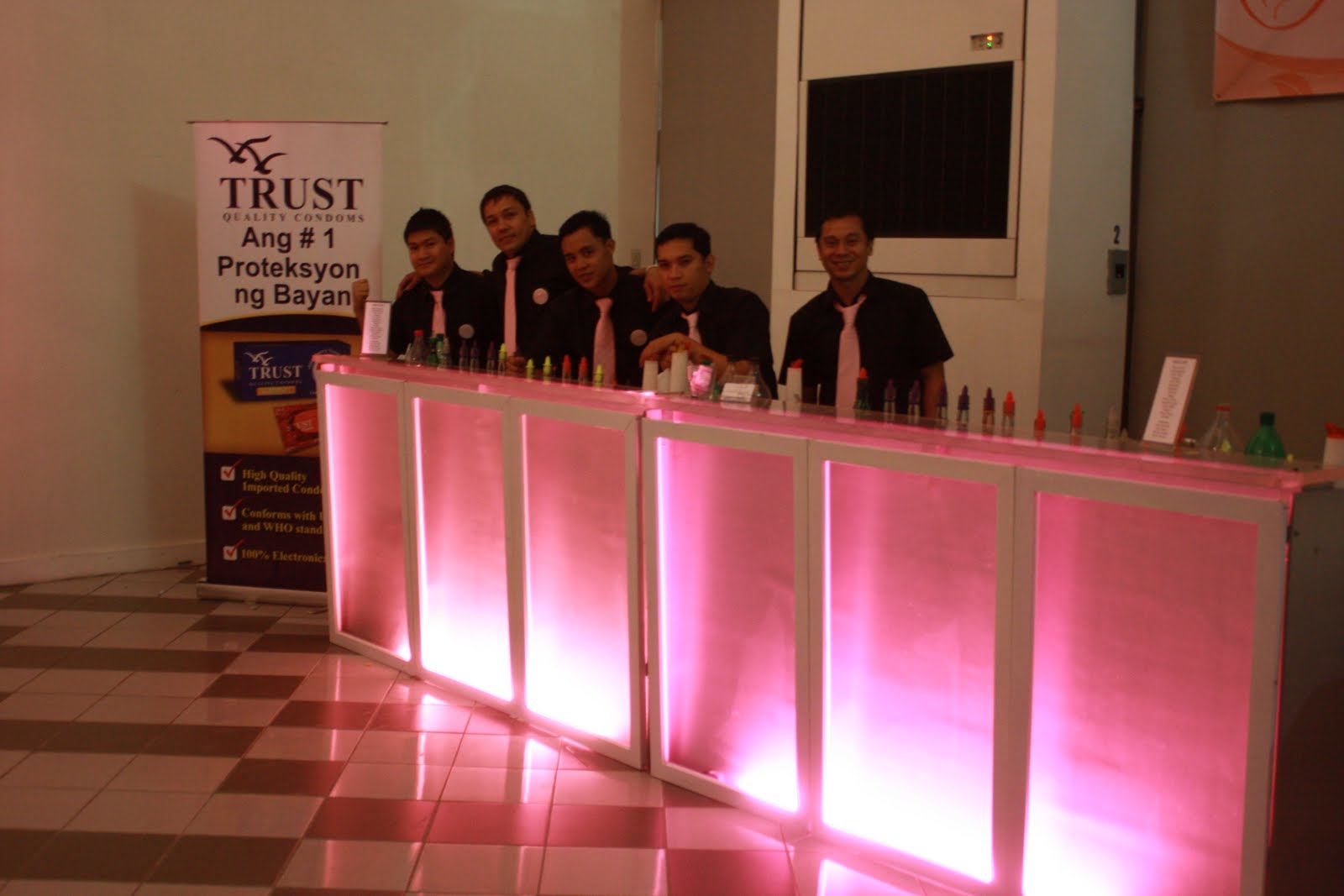 Event Shaker Mobile Bar Event Shaker Mobile Bar... Bringing a BARFUL