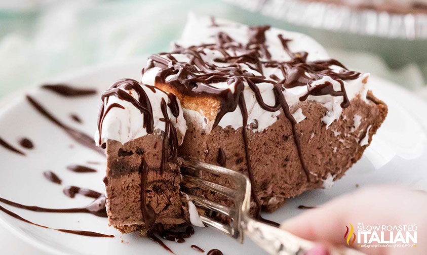 √ NoBake Chocolate Icebox Pie cooking zone