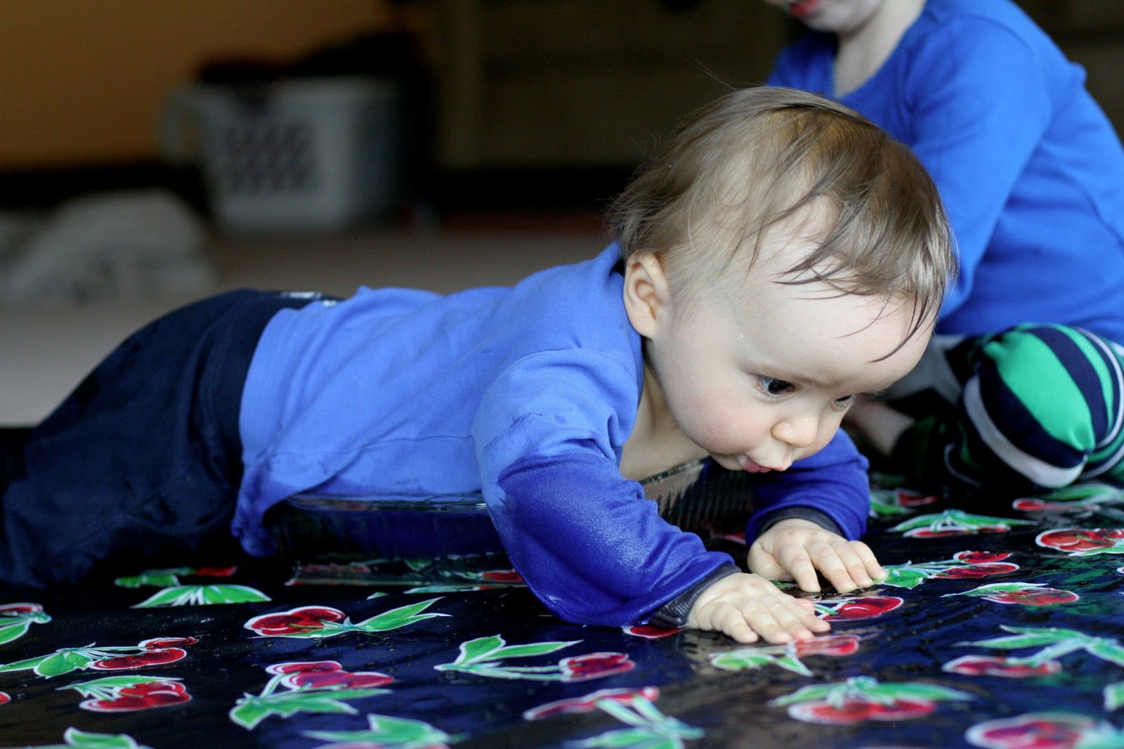 Super Easy Sensory Play Wet Cotton Balls