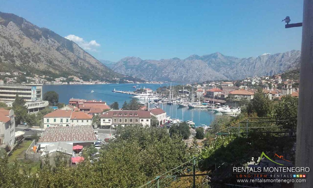 Long term rentals in the Kotor Bay, Montenegro SKA005 One bedroom apartment in Skaljari 600