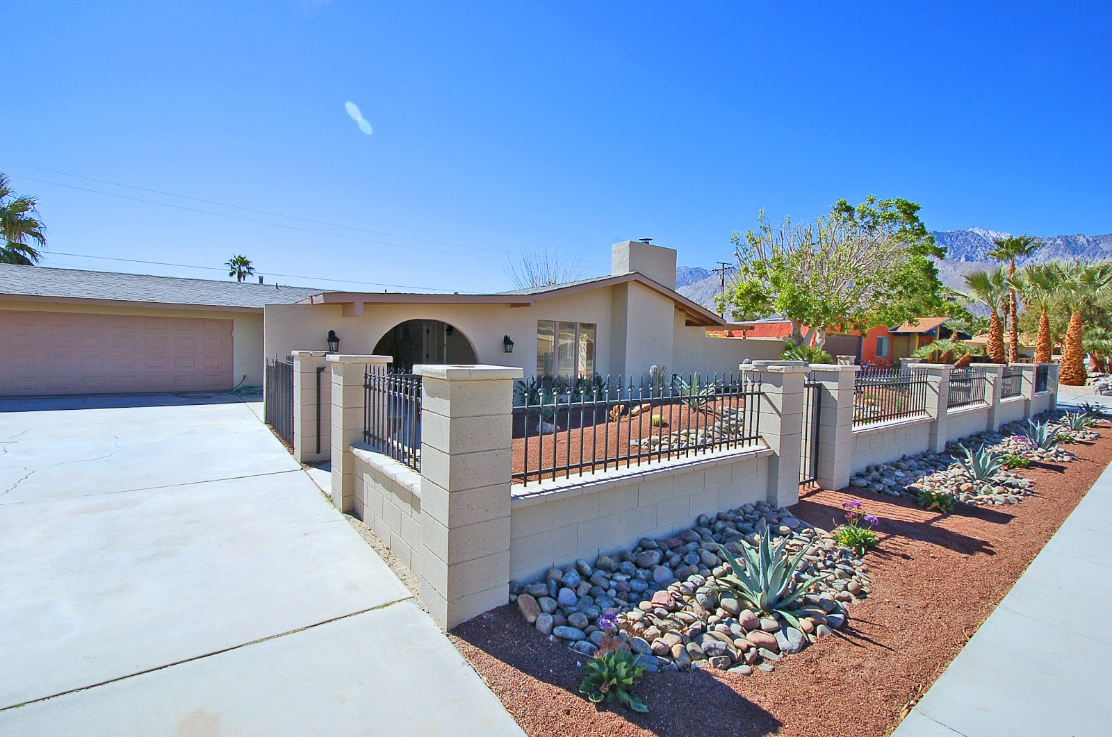 Russell Hill, Palm Springs Area Real Estate Palm Springs Homes for