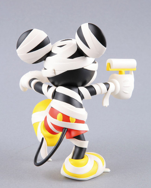 mickey mouse mummy statue