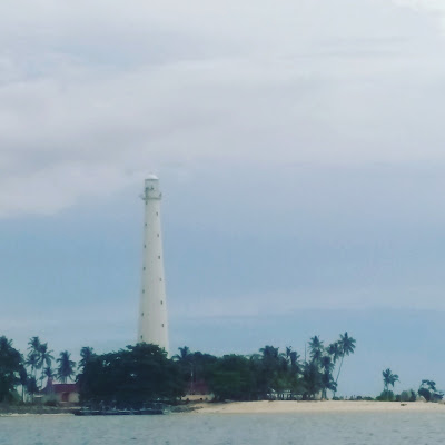 Mercusuar Pulau Lengkuas Belitung