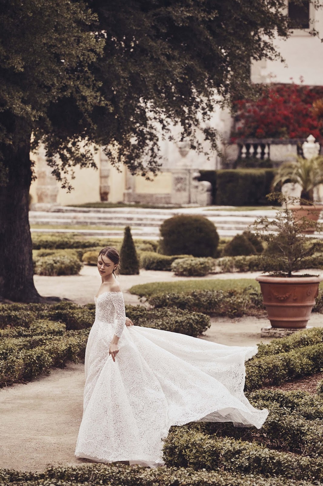 Dreamy Wedding Gowns by MONIQUE LHUILLIER
