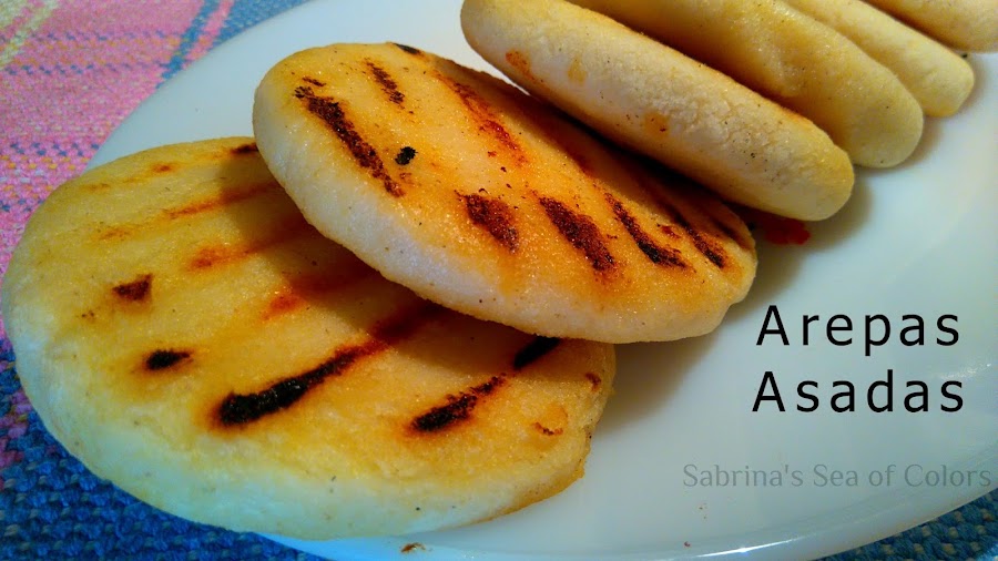 Arepas_asadas_tradicionales_con_pabellón